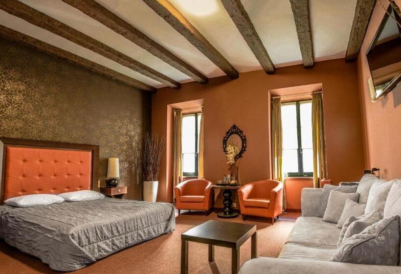 استودیوی استاندارد, Vanilla