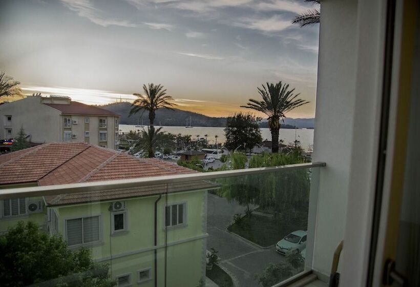 Номер Стандарт Вид на Море, Yeniceri City