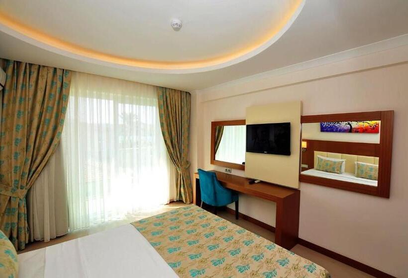 Семейный Номер Deluxe, Yeniceri City