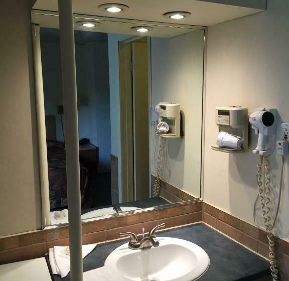 스탠다드 룸, Motel Capri Et Suites