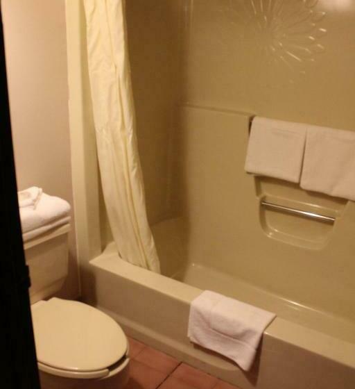 스탠다드 룸, Motel Capri Et Suites