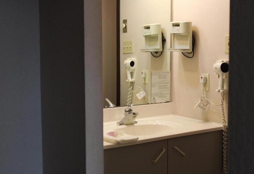 Номер Стандарт, Motel Capri Et Suites