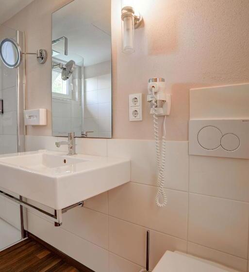 高级单人间, Stössels