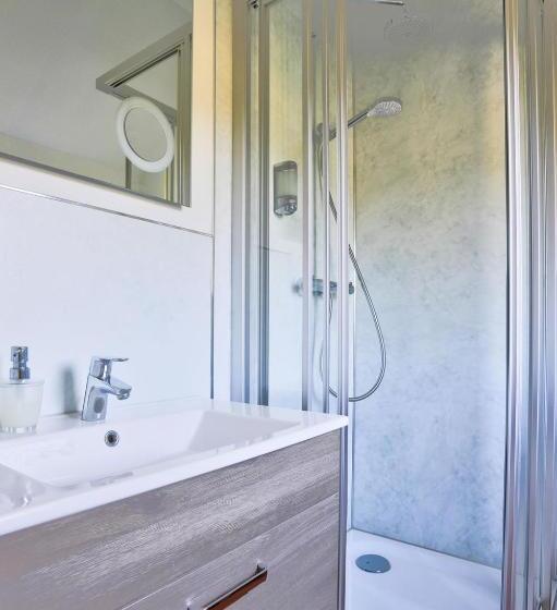 标准单人间, Stössels