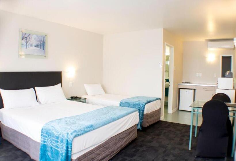 标准工作室, Rayland Motel