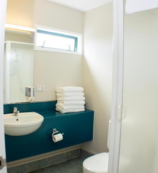 家庭间, Rayland Motel