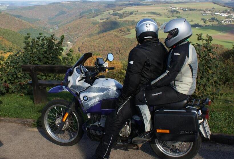 חדר סטנדרט עם מרפסת, Wolffhotel