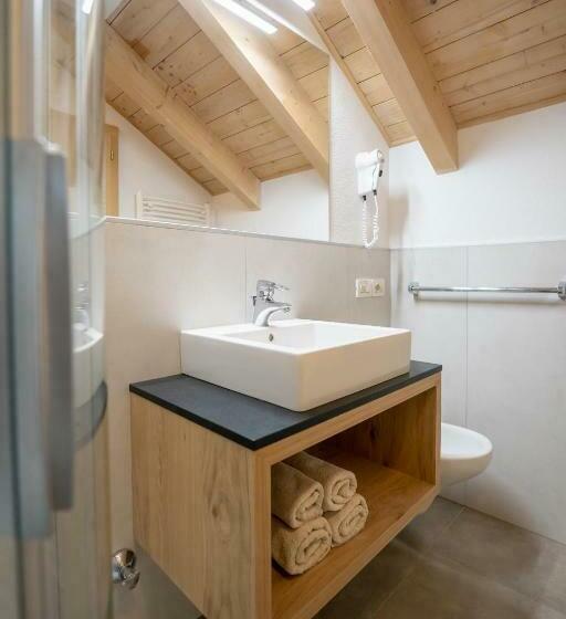 דירה בת חדר שינה 1 עם מרפסת, Apartments Lasteis