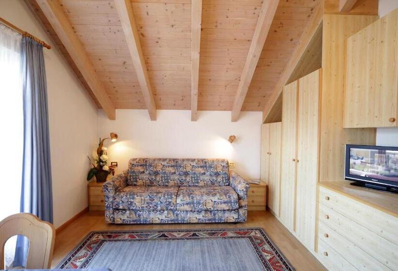 דירה בת חדר שינה 1 עם מרפסת, Apartments Lasteis