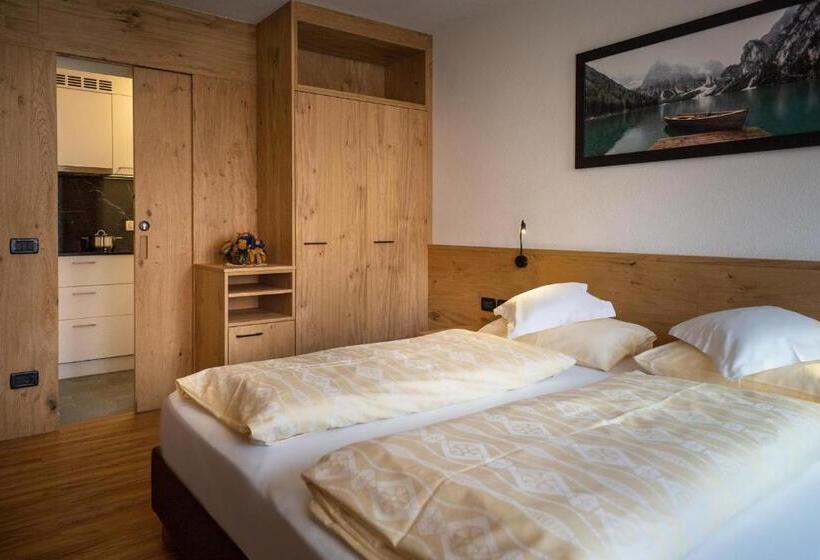 סטודיו סטנדרט עם מרפסת, Apartments Lasteis