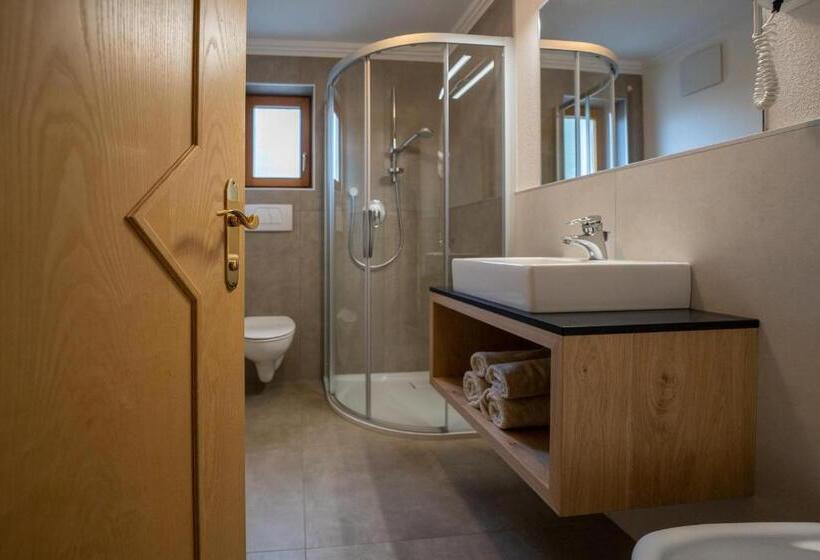 דירה בת חדר שינה 1 עם מרפסת, Apartments Lasteis