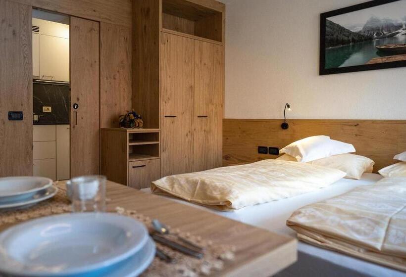 סטודיו סטנדרט עם מרפסת, Apartments Lasteis