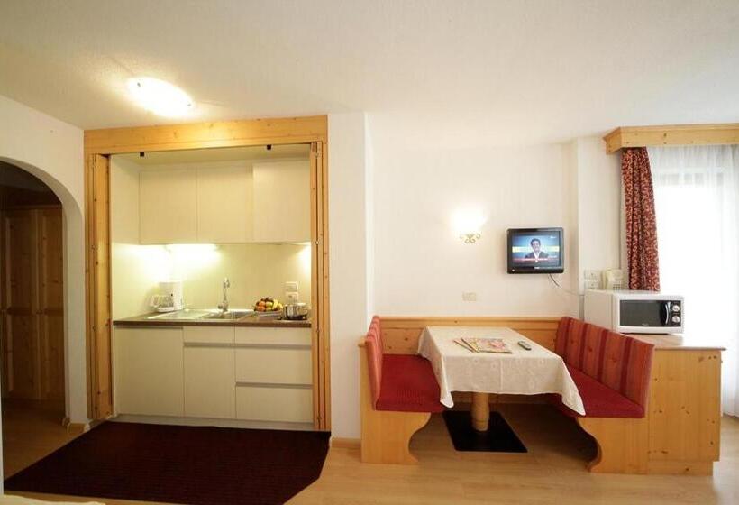 סטודיו סטנדרט עם מרפסת, Apartments Lasteis