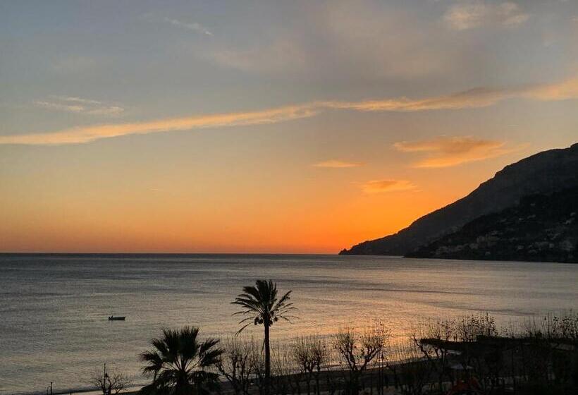 Triple Room Sea View, B&b Palazzo Montesanto