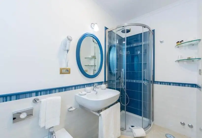 Triple Room Sea View, B&b Palazzo Montesanto