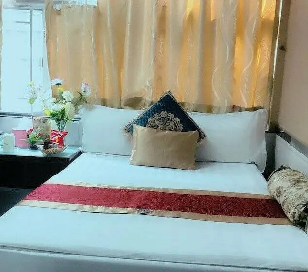 اتاق استاندارد یک نفره, Toronto Guest House