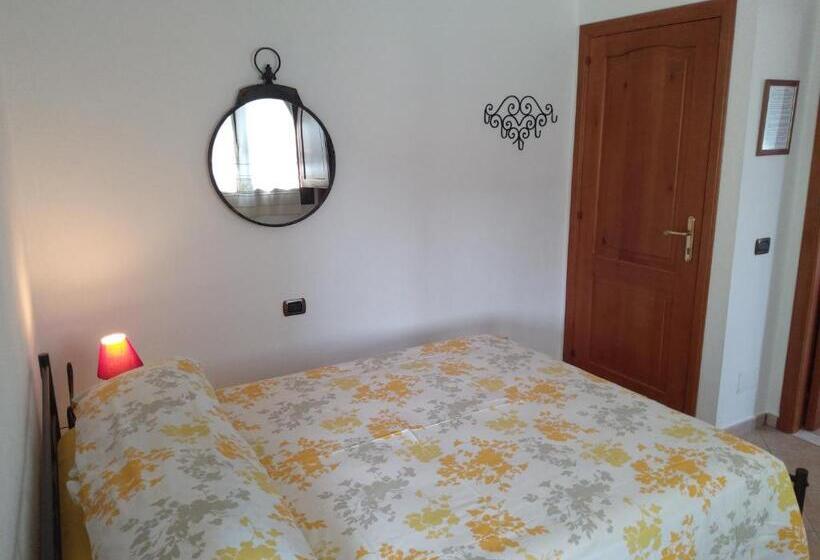 Habitació Estàndard amb Terrassa, B&b Brezza Di Mare