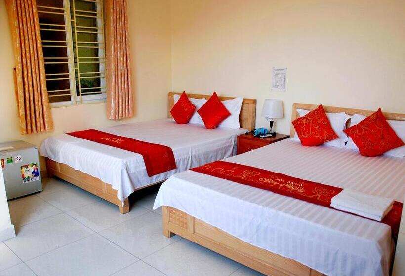 اتاق استاندارد چهار تخته, Bien Phong Hostel