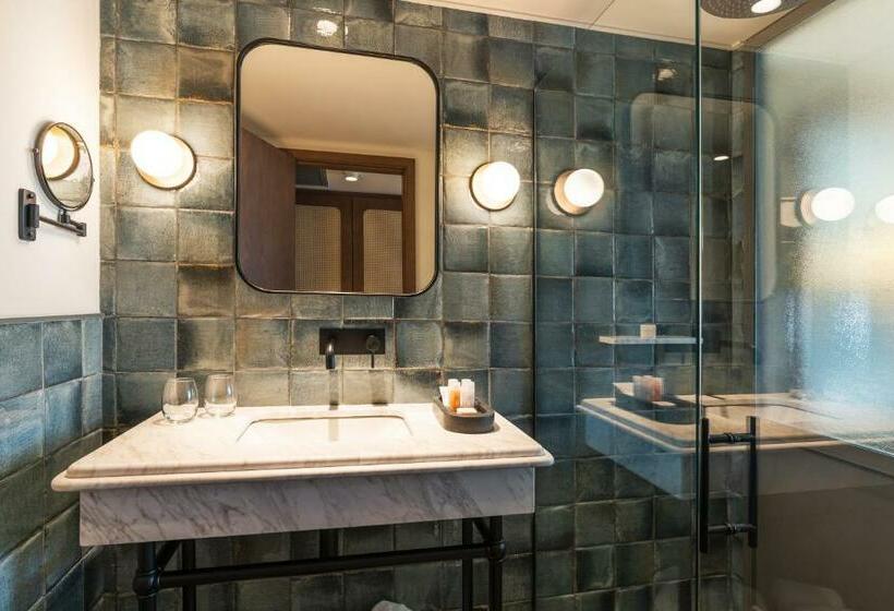 اتاق لوکس با تخت بزرگ, Costanero Mgallery   Accor