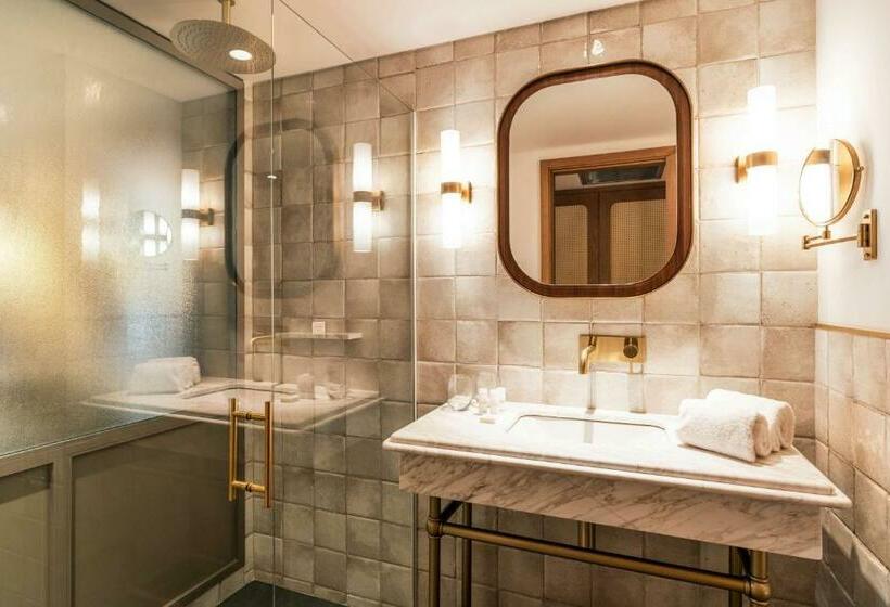 اتاق لوکس با تخت بزرگ, Costanero Mgallery   Accor