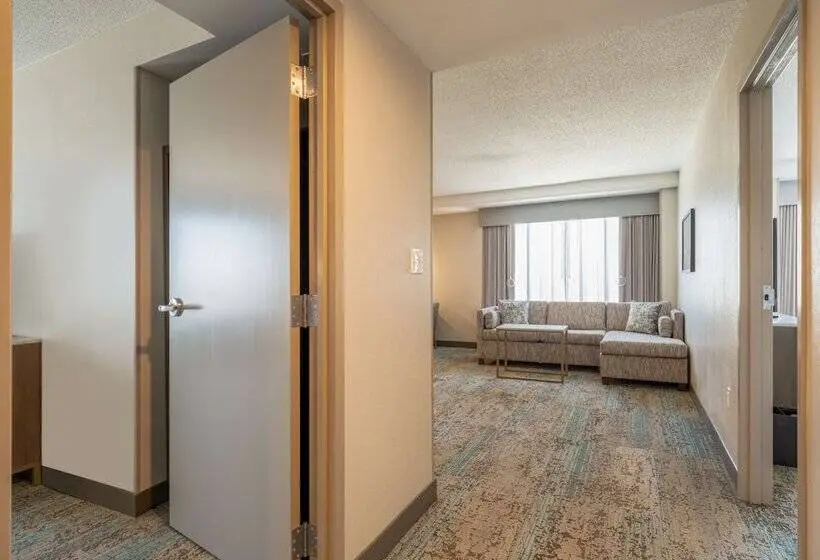 سوئیت 2 خوابه, Homewood Suites By Hilton Toledo Downtown