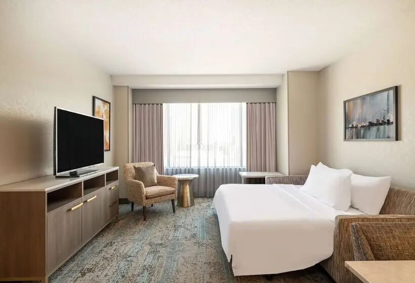 سوئیت برای معلولان, Homewood Suites By Hilton Toledo Downtown