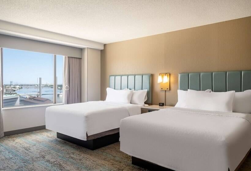 סוויטת 2 חדרי שינה, Homewood Suites By Hilton Toledo Downtown