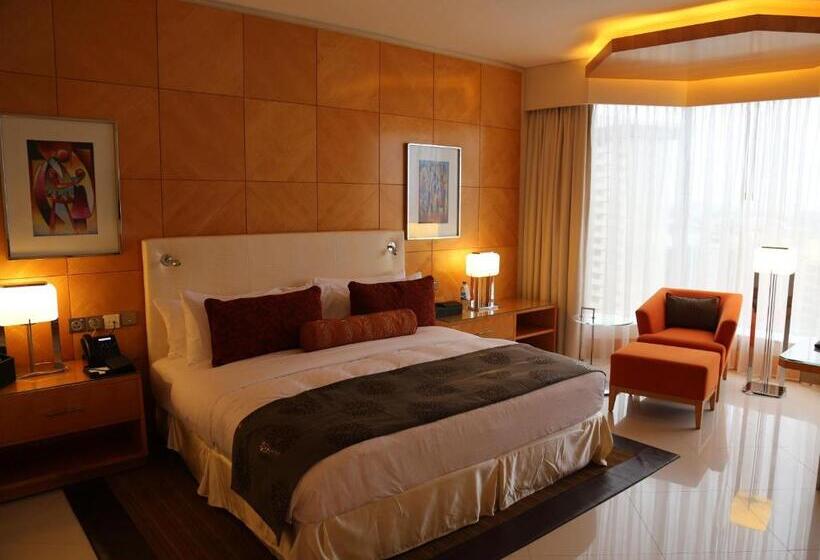 اتاق کلاب, Lagos Continental