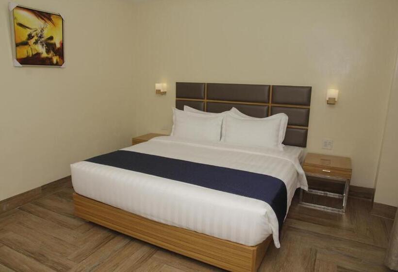 سوییت جونیور, Sun Star Grand