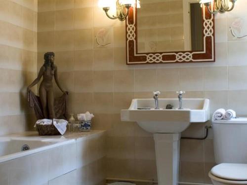 جناح سوبيريور, Manoir De Trégaray