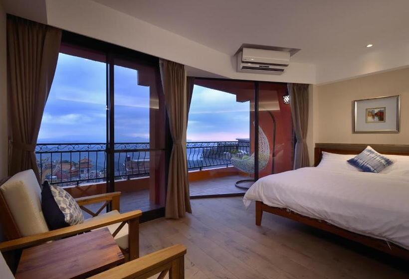 اتاق لوکس چهار تخته, Sunshine B&b