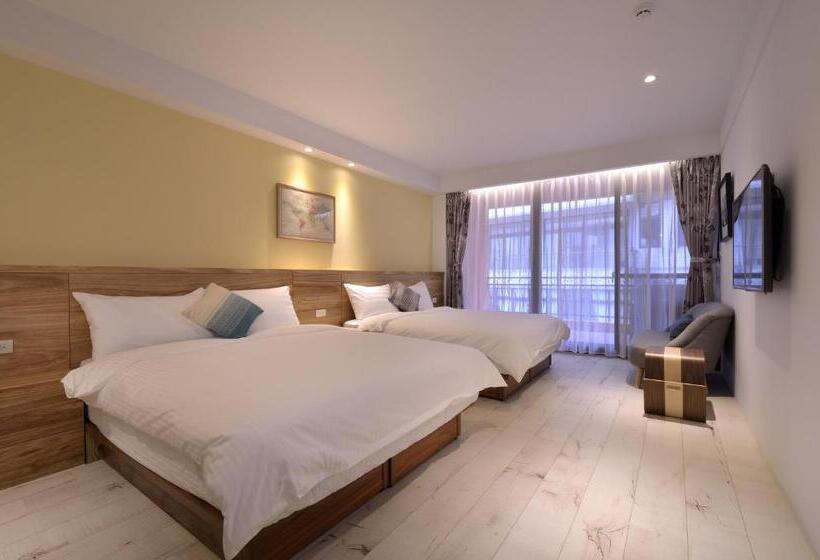 اتاق استاندارد چهارنفره با بالکن, Sunshine B&b