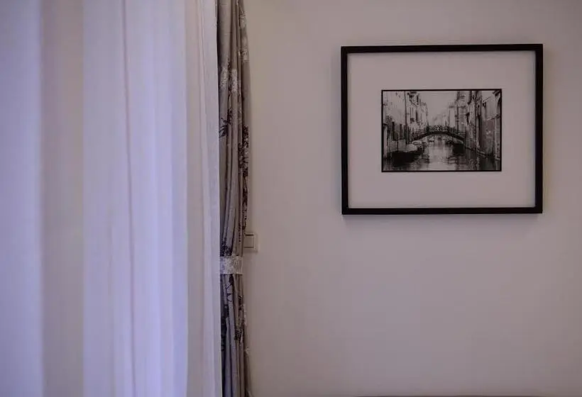 اتاق استاندارد چهارنفره با بالکن, Sunshine B&b