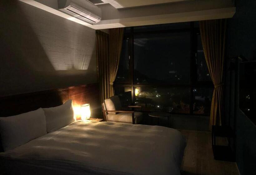 اتاق استاندارد با چشم‌انداز دریا, Sunshine B&b
