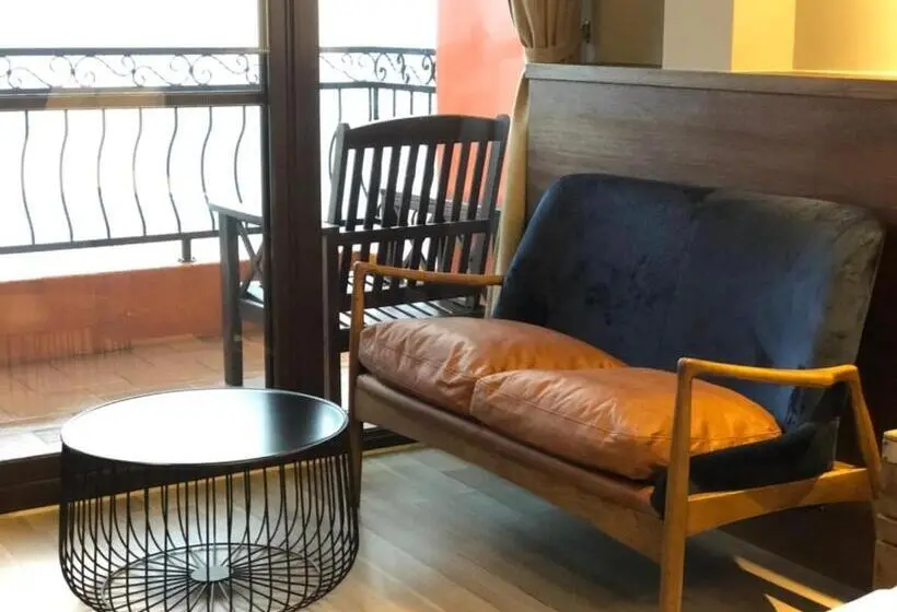 اتاق استاندارد با بالکن و چشم‌انداز دریا, Sunshine B&b