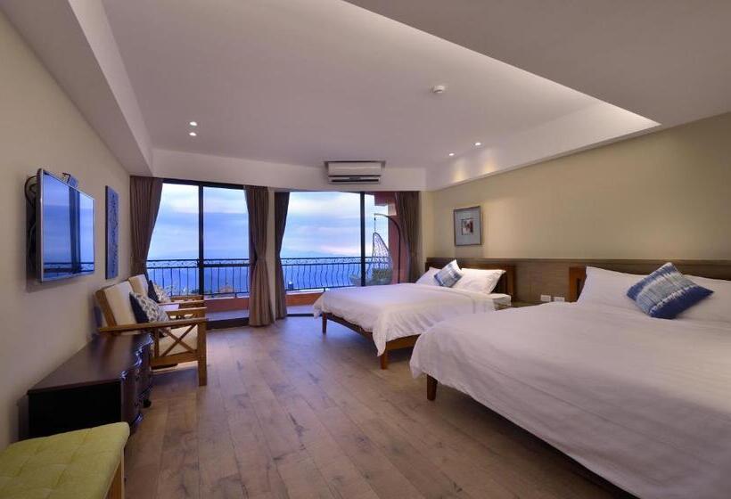 اتاق لوکس چهار تخته, Sunshine B&b