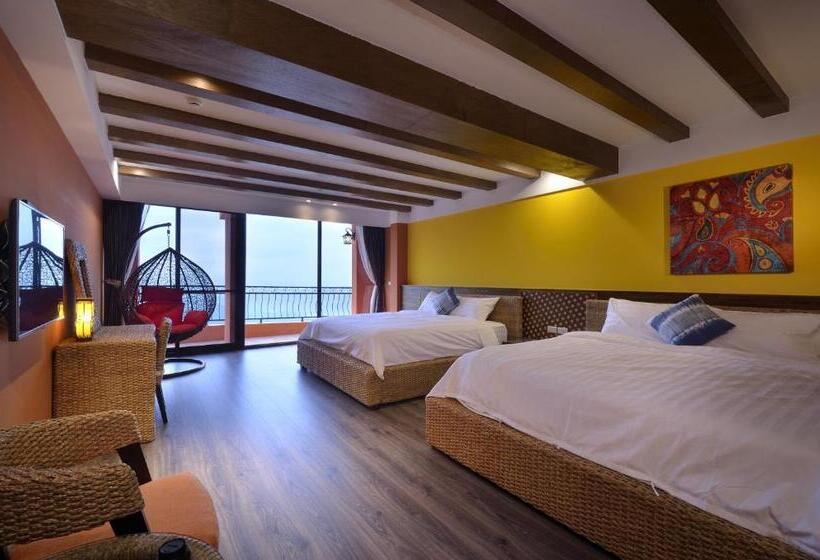 اتاق لوکس چهار تخته, Sunshine B&b