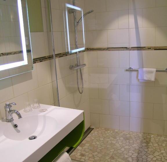 חדר סטנדרט לשלושה, Cit Hotel Sphinx