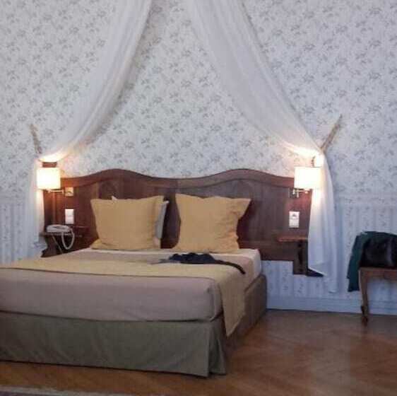 חדר משפחתי, Cit Hotel Sphinx