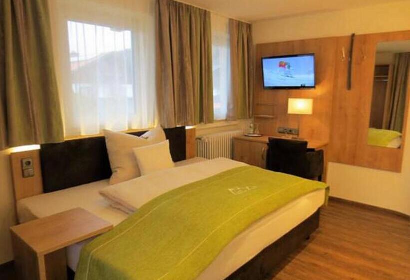 Camera Familiare, Alp Inn