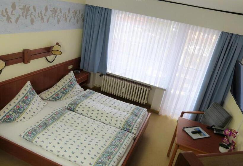 스탠다드 룸, Am Kurpark