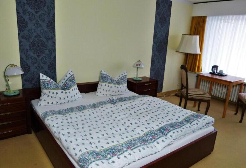 스탠다드 룸, Am Kurpark