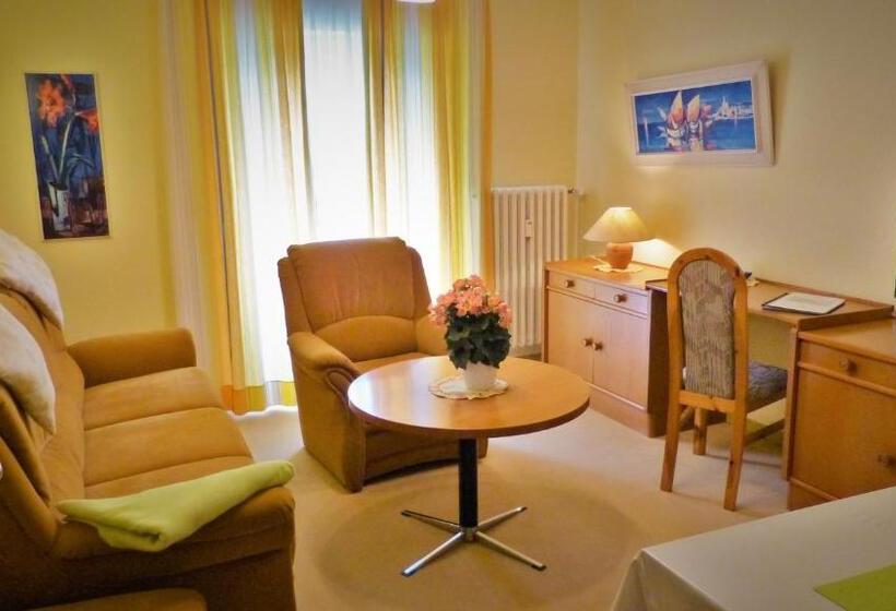 스탠다드 룸, Am Kurpark