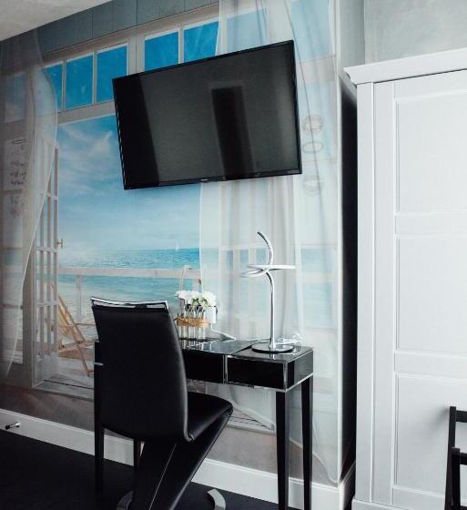 스탠다드 자쿠지 룸, Amirauté