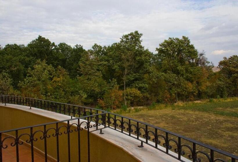 סוויטת 2 חדרי שינה, Anthimos