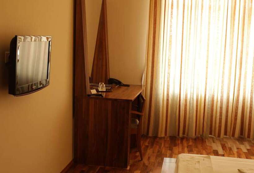 חדר סטנדרט, Anthimos