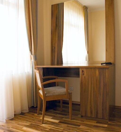 חדר סטנדרט, Anthimos