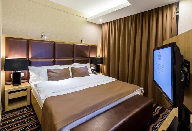 ジュニアスイート, Aquaticum Debrecen Termal & Wellness