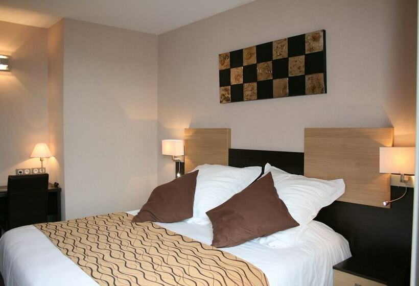 غرفة سوبيريور, Auberge De La Petite Ferme, Super Besse Est, The Originals Relais