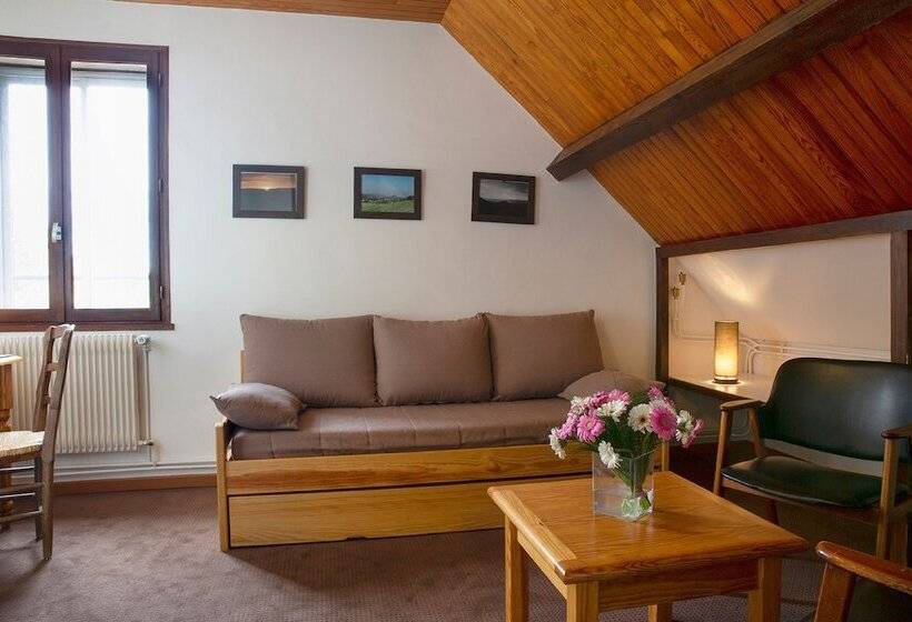 غرفة عائلية, Auberge De La Petite Ferme, Super Besse Est, The Originals Relais